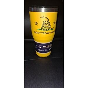 Yukon Outfitters Freedom 20oz tumbler with lid rattlesnake "DONT TREAD ON ME"